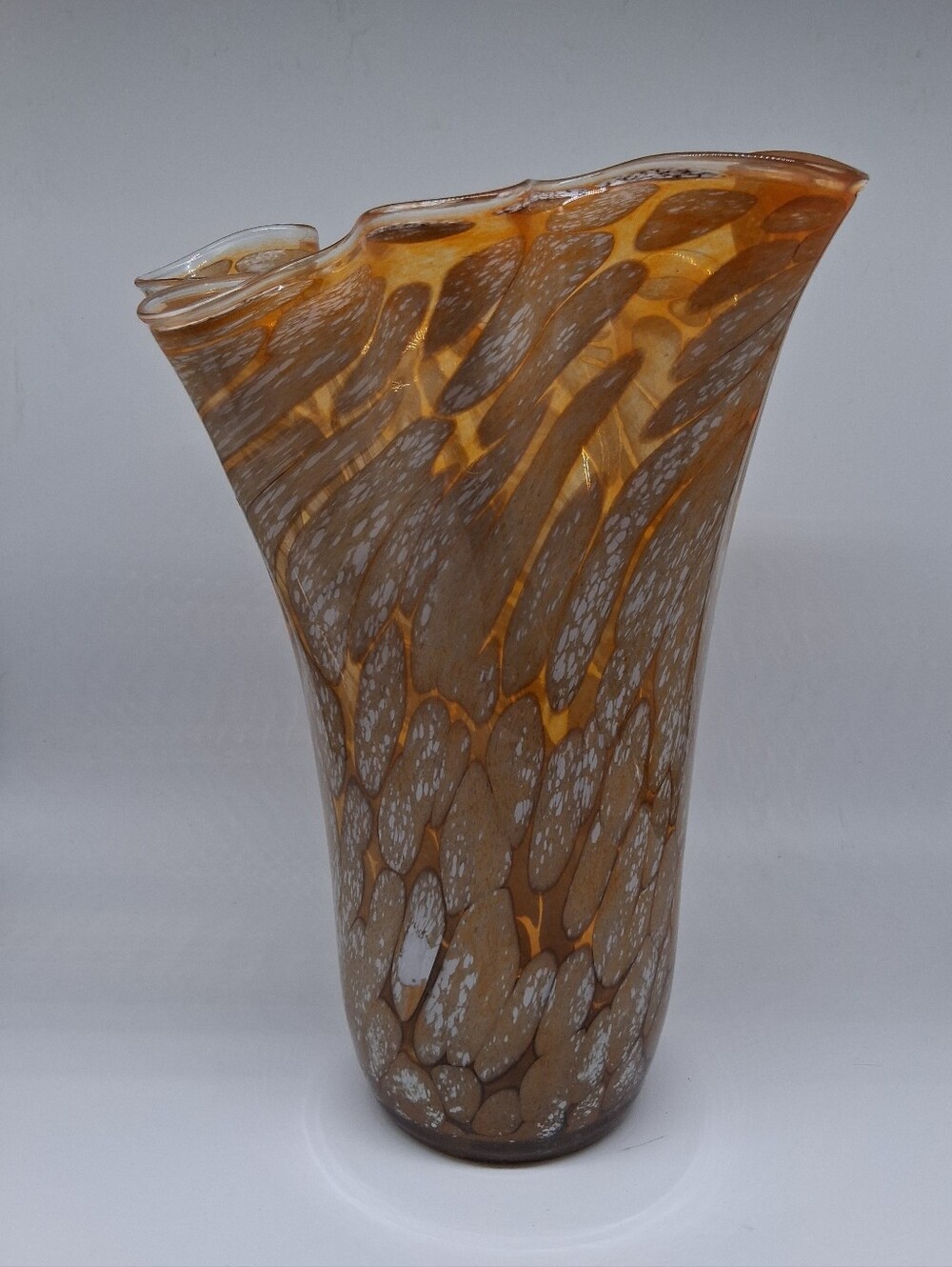 New Home Goods Assymetrical Artistic Decorative 13.5 in. H Glass Vase - Picture 2 of 9